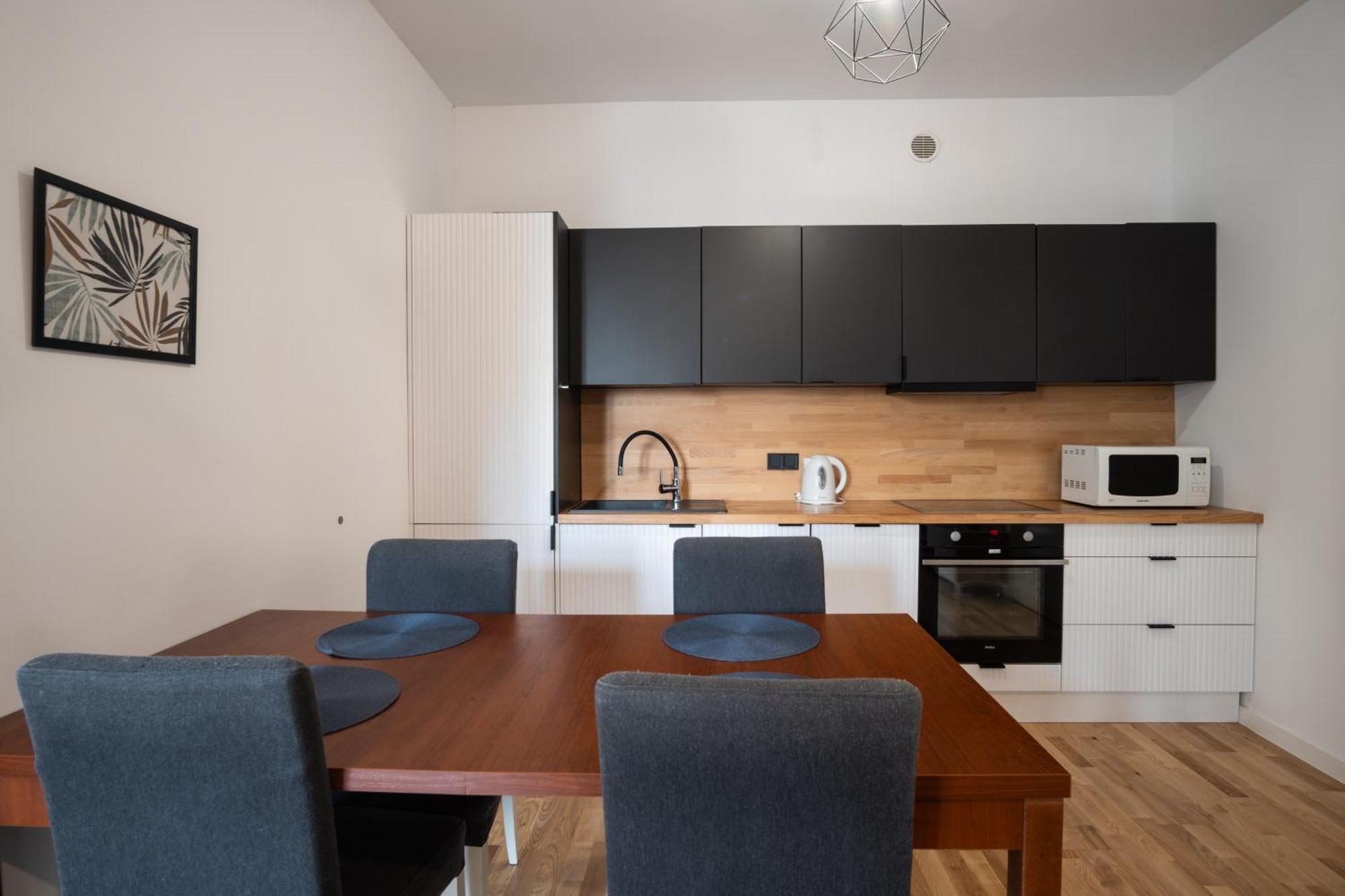 Dream Aparts - Z Parkingiem W Centrum Apartmán *